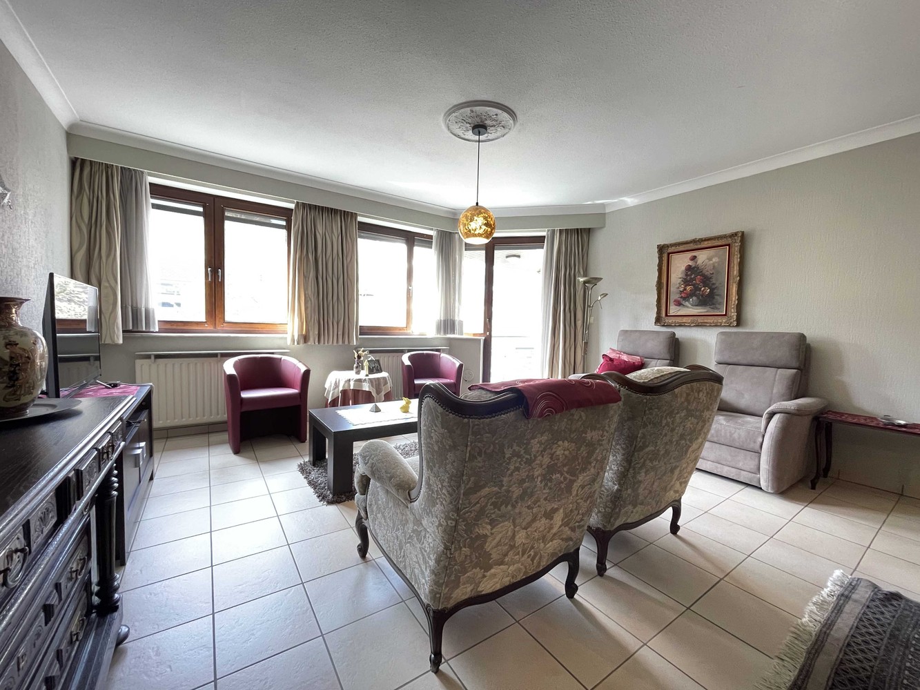 Ruim appartement met 2 slaapkamers in het hart van Genk - foto 2