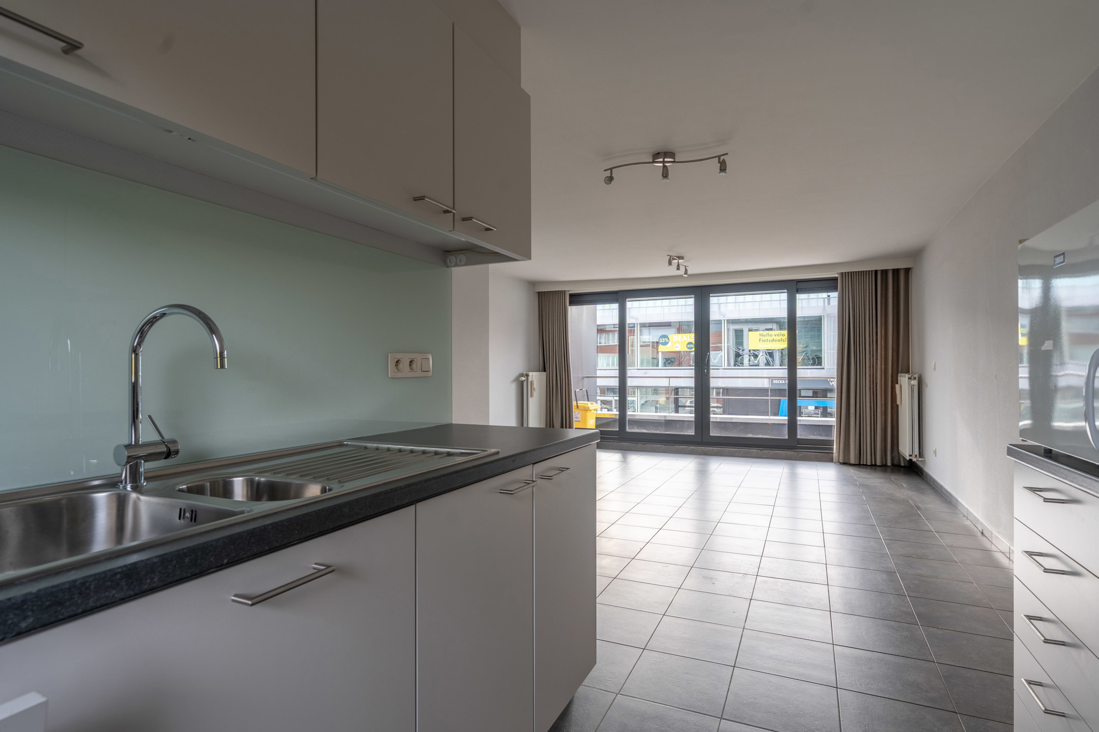 Modern 2-slaapkamer appartement met terras te Turnhout. - foto 2