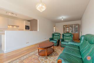 Op een rustige locatie te Sint-Amands, gelegen langs de oevers van de Schelde, treffen we dit instapklaar appartement op de eerste verdieping.Bij het...