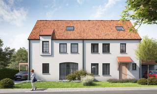 Deze tijdloze, halfopen woning bouwen we op een rustige, landelijke locatie in Ardooie, tussen de Sprietstraat, Beverensestraat en Hellestraat (ingang verkaveling links naast Sprietstraat 18A). Je geniet er van een vlotte verbinding via de N37, A17/E403. Bovendien woon je er op amper 10 minuten van het centrum en het station van Roeselare.
Deze nieuwbouwwoning in Ardooie beschikt over: een inkomhal met toilet, een ruime woon- en eetkamer met veel lichtinval, aansluitend een open keuken, een berging en een mooie tuin (grondoppervlakte: 485 m²). Op de verdieping zijn er 3 slaapkamers en een ruime zolder, die als vierde slaapkamer of hobbyruimte kan ingericht worden. Verder een badkamer met bad, inloopdouche en wastafel, alsook een afzonderlijk toilet boven.
Het gebruik van een warmtepomp, in combinatie met vloerverwarming en zonnepanelen zorgt ervoor dat jouw toekomstige energiefactuur onder controle blijft (E10). Je kiest zelf de afwerkingsmaterialen voor keuken, badkamer, vloeren en binnendeuren. Zo kan je de woning volledig laten inrichten naar jouw wensen.
Contacteer ons gerust en ontdek alle details.