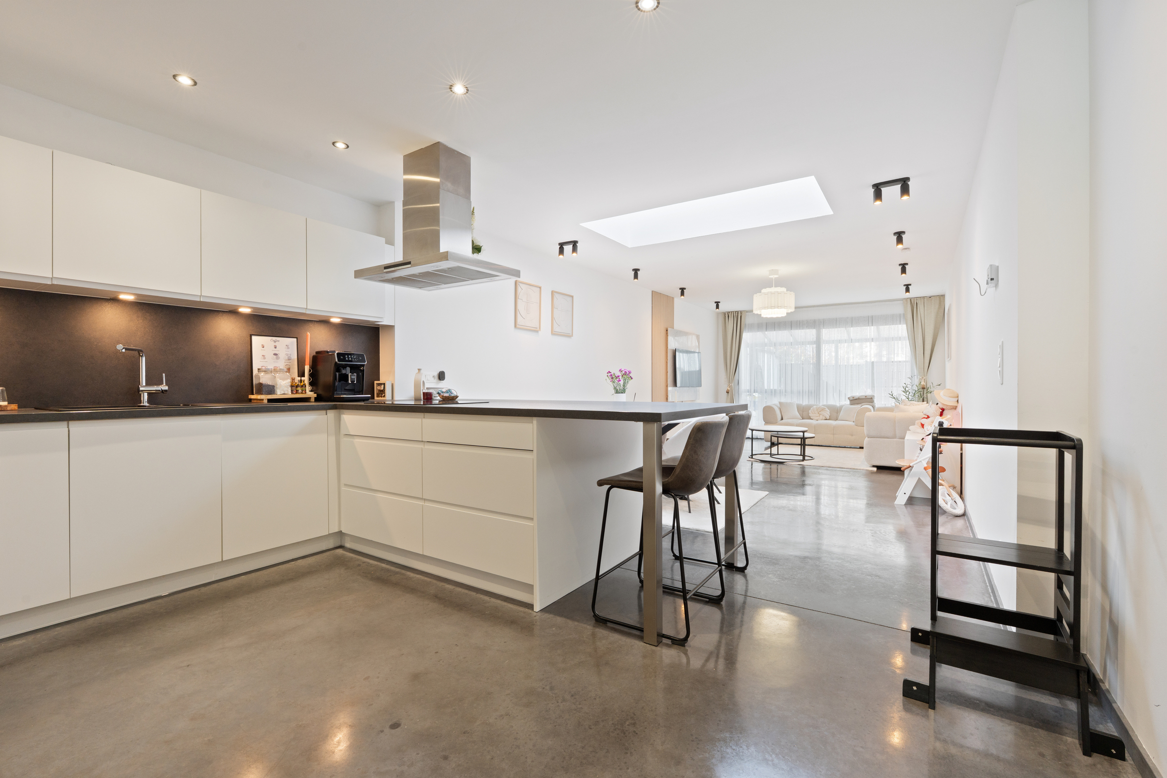 Recent gerenoveerde woning met ruim terras! - foto 5