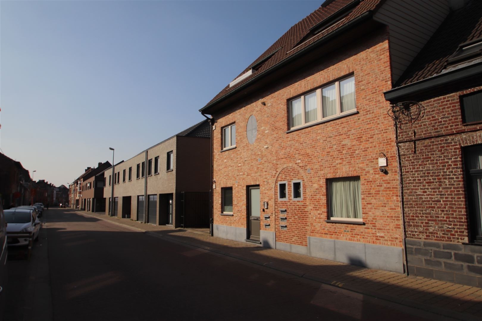 Studio met ruim terras gelegen op 250 meter van het Station - foto 2