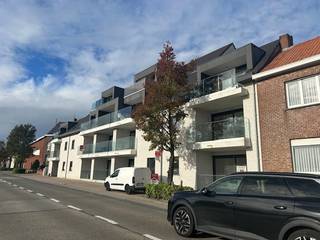 en je op zoek naar een mooi kwalitatief appartement met een mooi zuid-gericht terras? Energiezuinig, voldoet aan de kwaliteitsnormen...