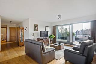 Zeer gunstig gelegen appartement in het centrum van Boom (met LIFT!), op wandelafstand van alle winkels, scholen en het openbaar vervoer. Tevens...