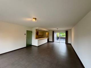 Gelegen in het centrum van Overijse, op wandelafstand van winkels, scholen, park en vijvers en met een vlotte verbinding naar de...