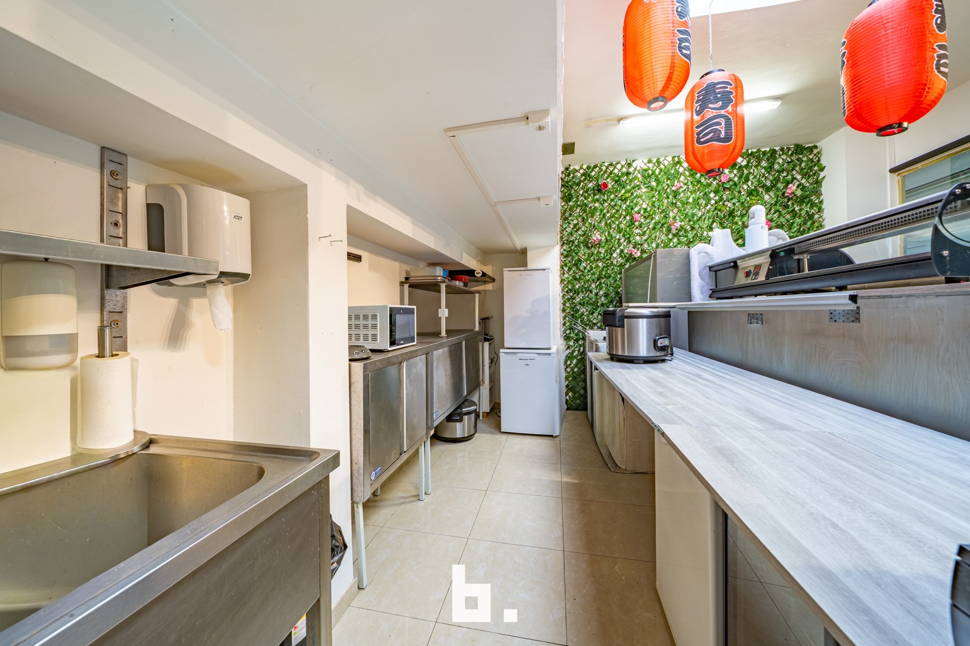 Handelspand te koop – topligging aan de Zeedijk in Blankenberge - foto 4