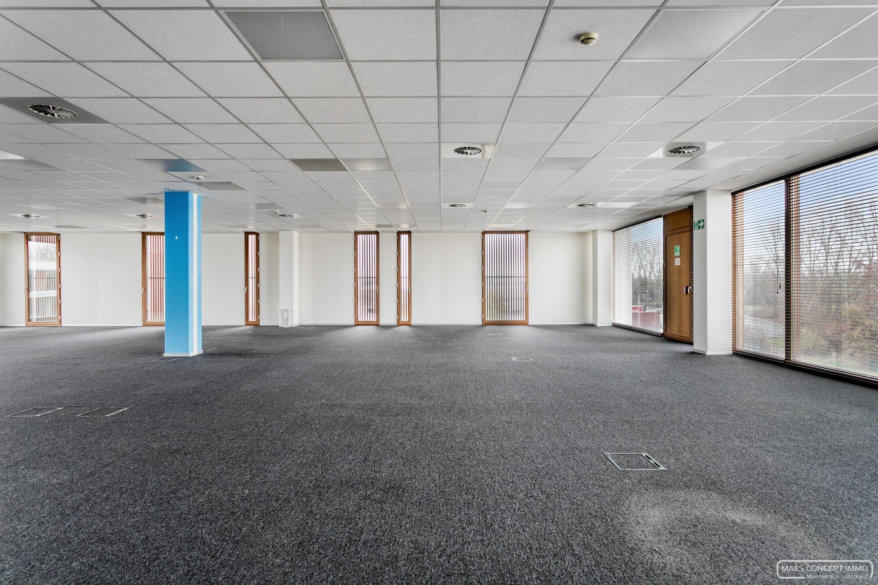 Kantoorruimte 273 m2  te koop vlakbij bij E17 te Zwevegem - foto 3