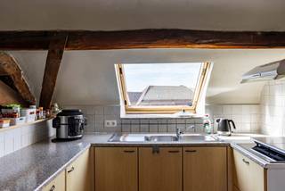 Ontdek dit sfeervolle loft-appartement met mezzanine, ideaal gelegen in het centrum van Kalfort (Puurs). Gelegen op de tweede verdieping van...