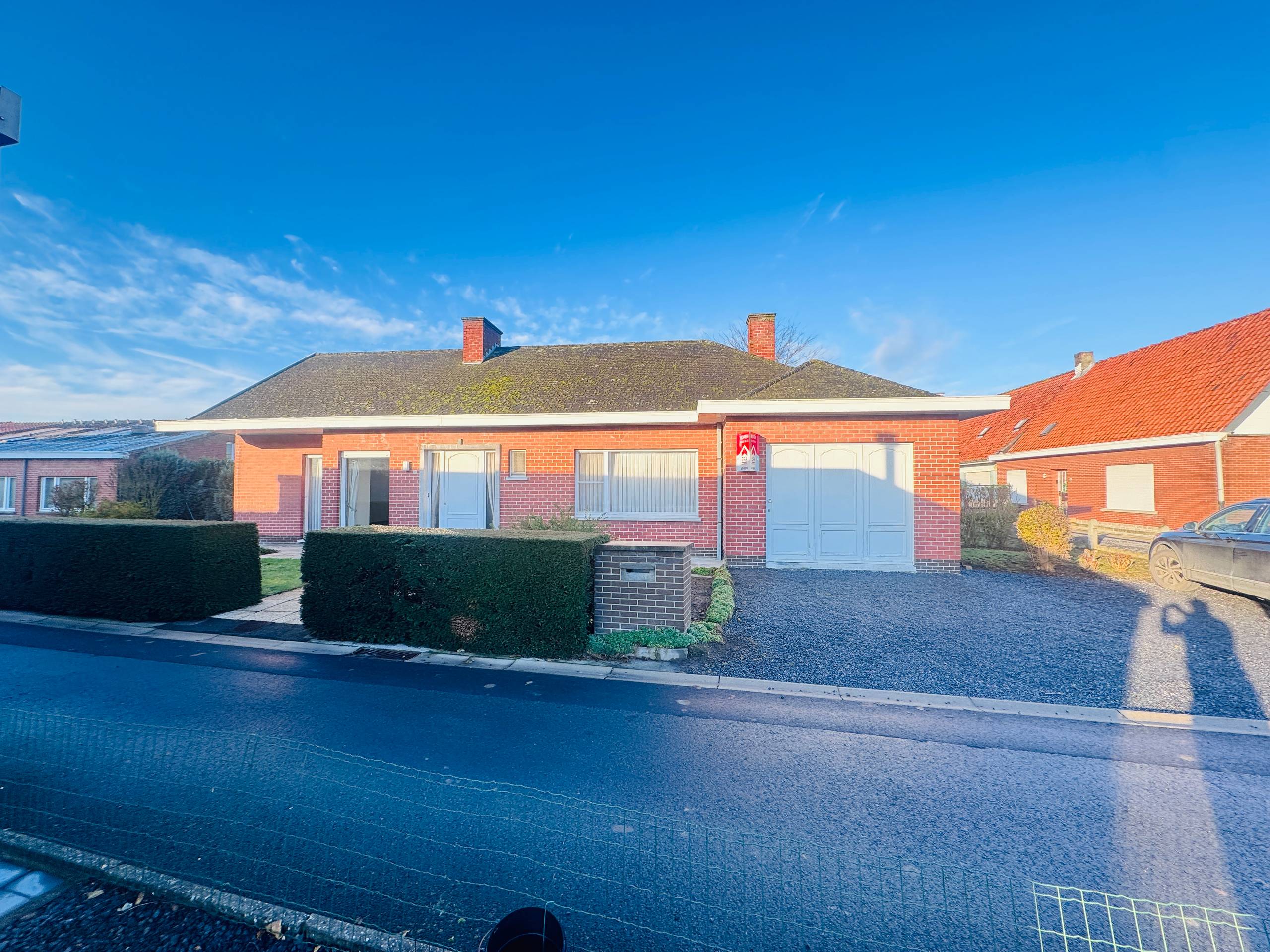 Ledegem - Rustig gelegen woning met garage + magazijn (72m²) - foto 1