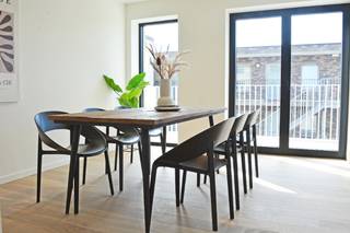 Modern nieuwbouwappartement te koop in Roeselare met gunstige oriëntatie (6% btw mogelijk)Ontdek dit prachtig nieuwbouwappartement, gelegen in het...