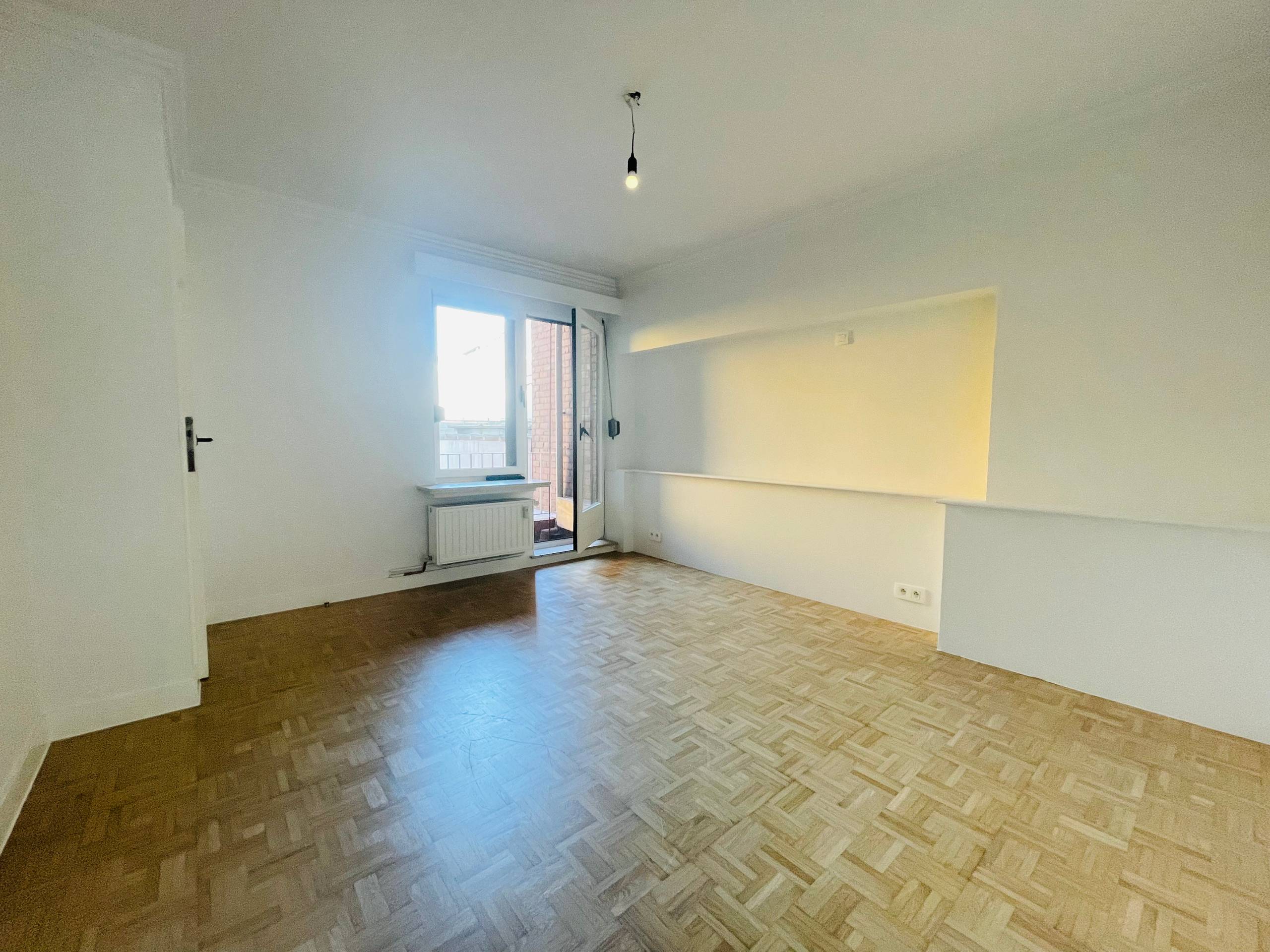 Ruim, lichtrijk & prachtig afgewerkt appartement met garage aan Zuidpark te Gent. - foto 5