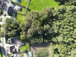Perceel bouwgrond voor open bebouwing met een oppervlakte van ± 7a 80ca. Perceelbreedte: 19,60m. Bouwbreedte: ± 10,47m. Lot 2 uit een...