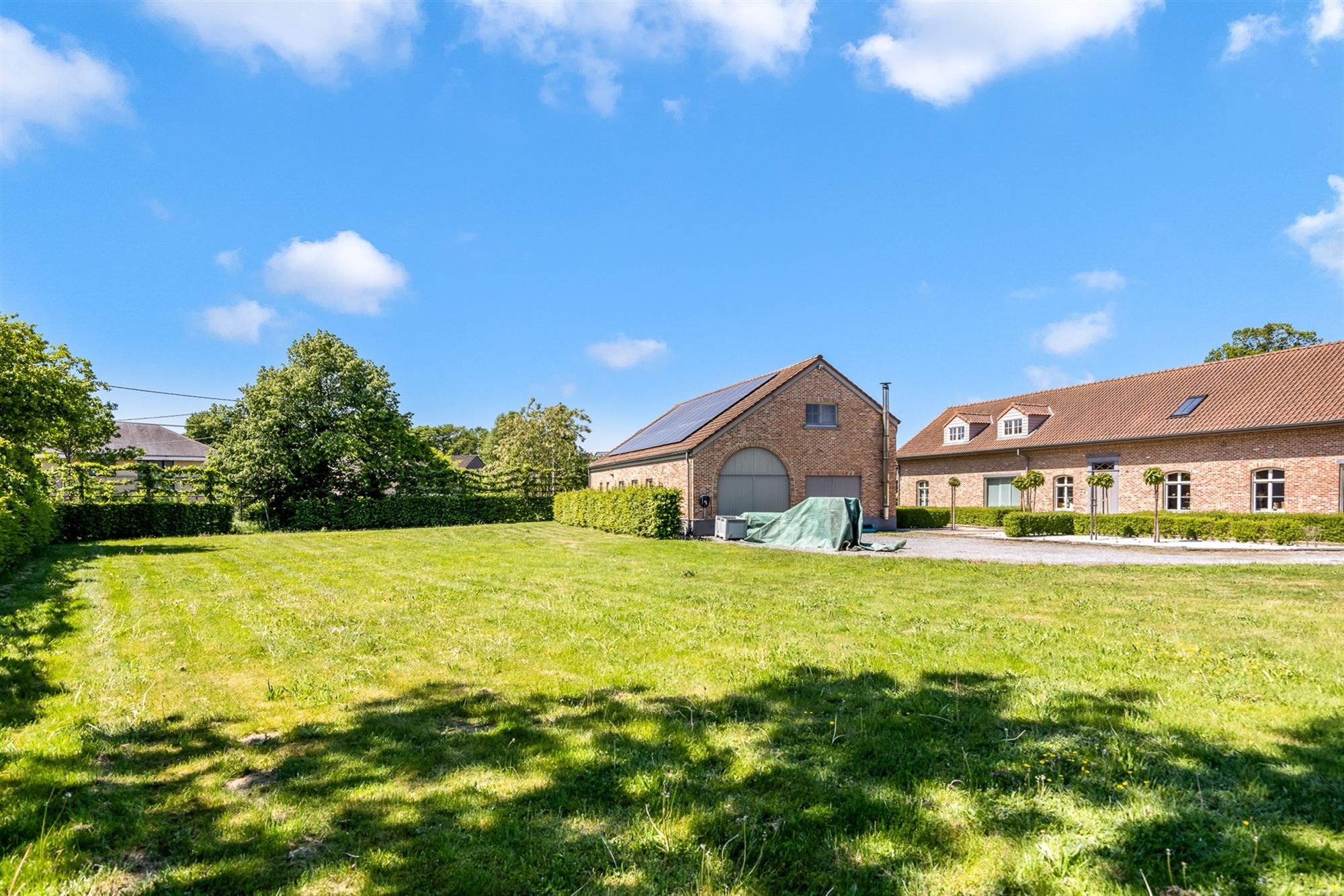 UNIEK EIGENDOM TE PAAL OP PERCEEL VAN MAAR LIEFST 1,2 HECTARE - foto 5