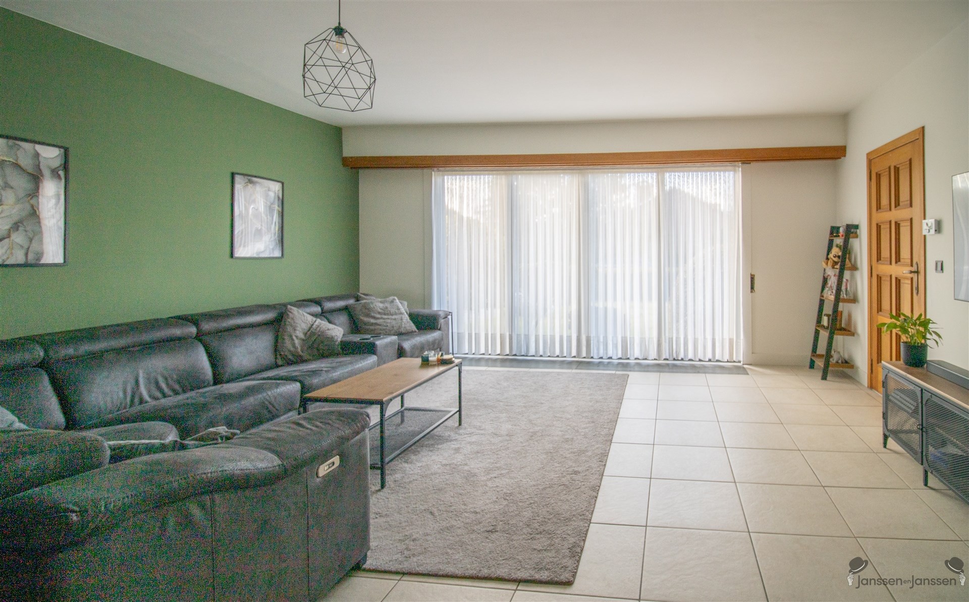 Gerenoveerde gelijkvloerswoning met 2 tot 3 slaapkamers op 760 m² - foto 5