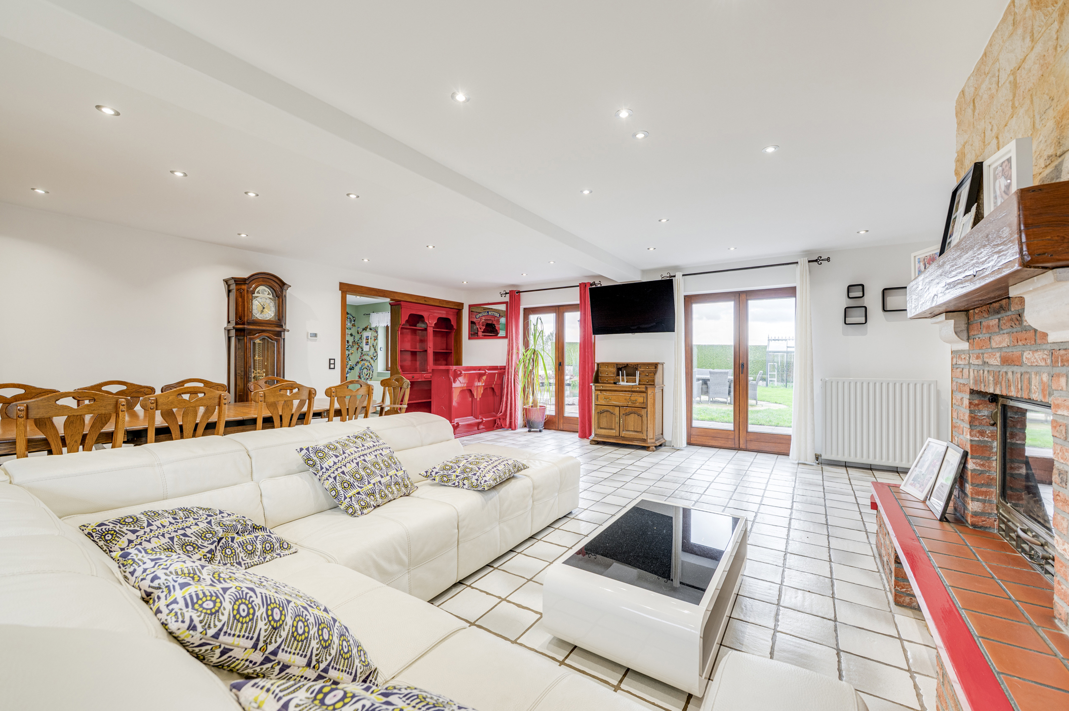 Mooie villa in boerenstijl met 4 slpk, tuin en garage - foto 4
