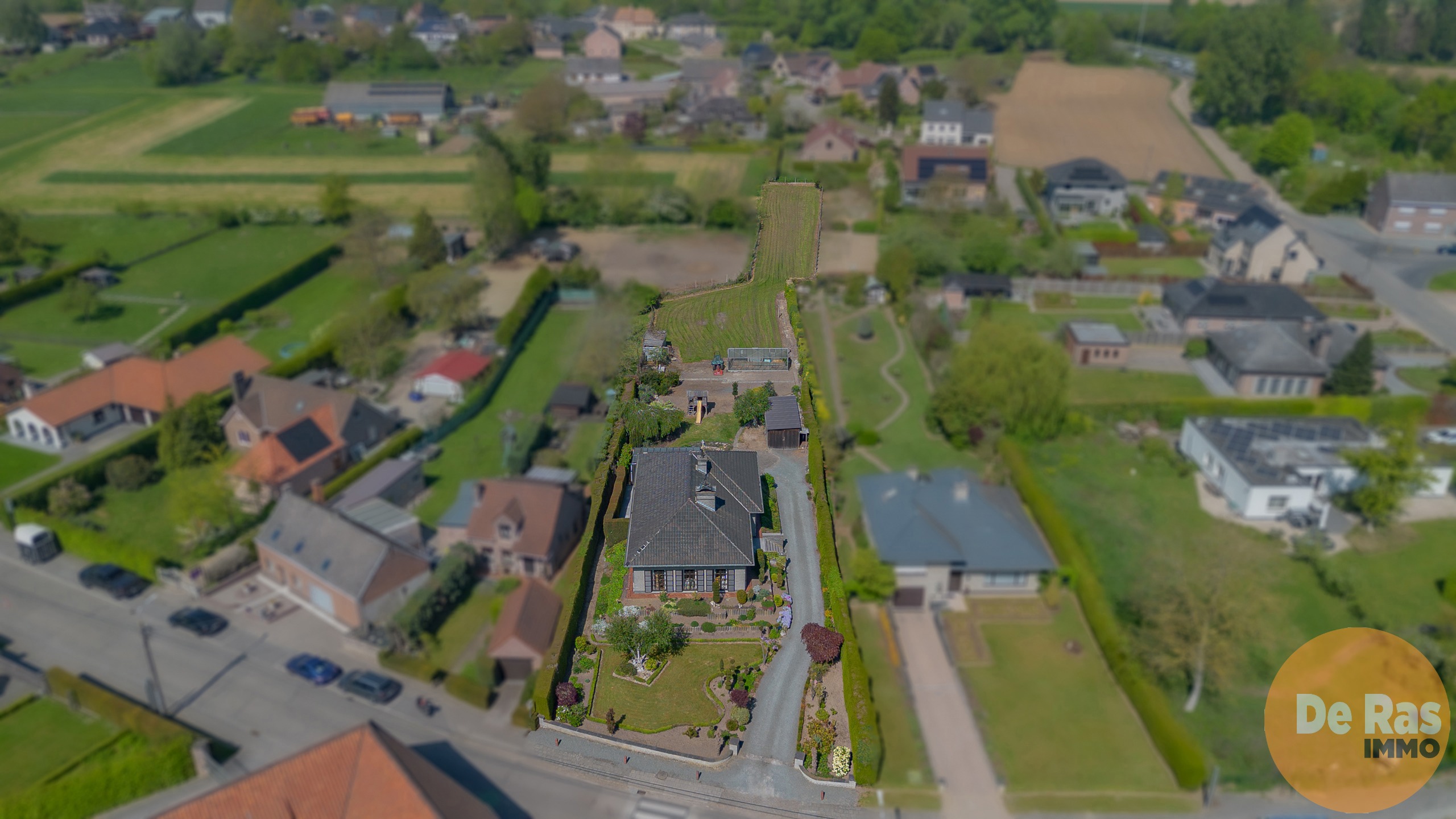 VLIERZELE -Open bebouwing op 25are met ruime kelder &amp; zolder - foto 3