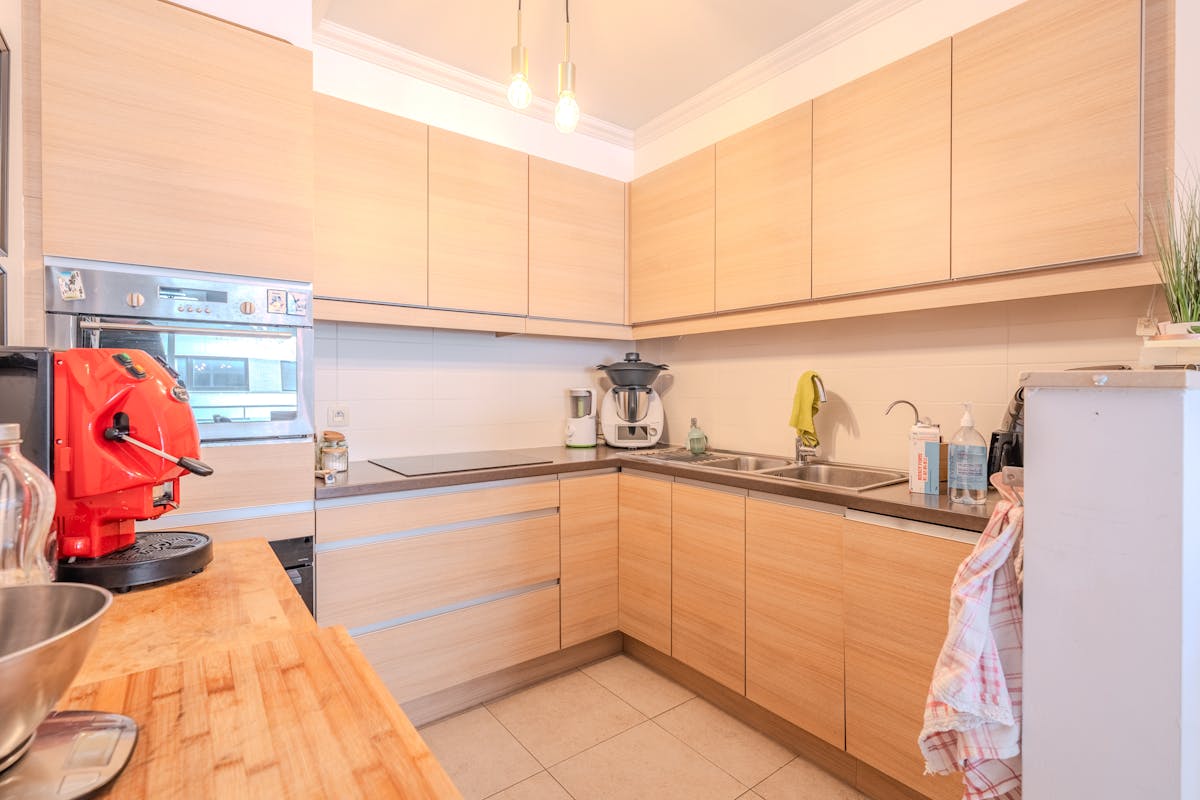 Instapklaar 2-slaapkamerappartement met terras in Oostende - foto 4