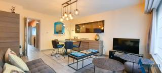 Gemeubeld.Indeling : inkomhal- woonkamer - ingerichte keuken - toilet-1 binnen slaapkamer met stapelbedden en wastafel  - 1 grote slaapkamer -1...