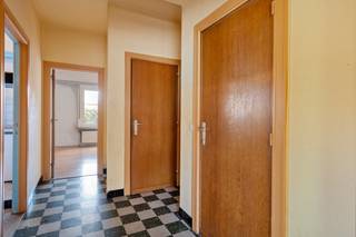 Deze te renoveren opbrengsteigendom is super centraal gelegen op de Boomsesteenweg te Wilrijk. De invalswegen richting Antwerpen-centrum, A12 én...