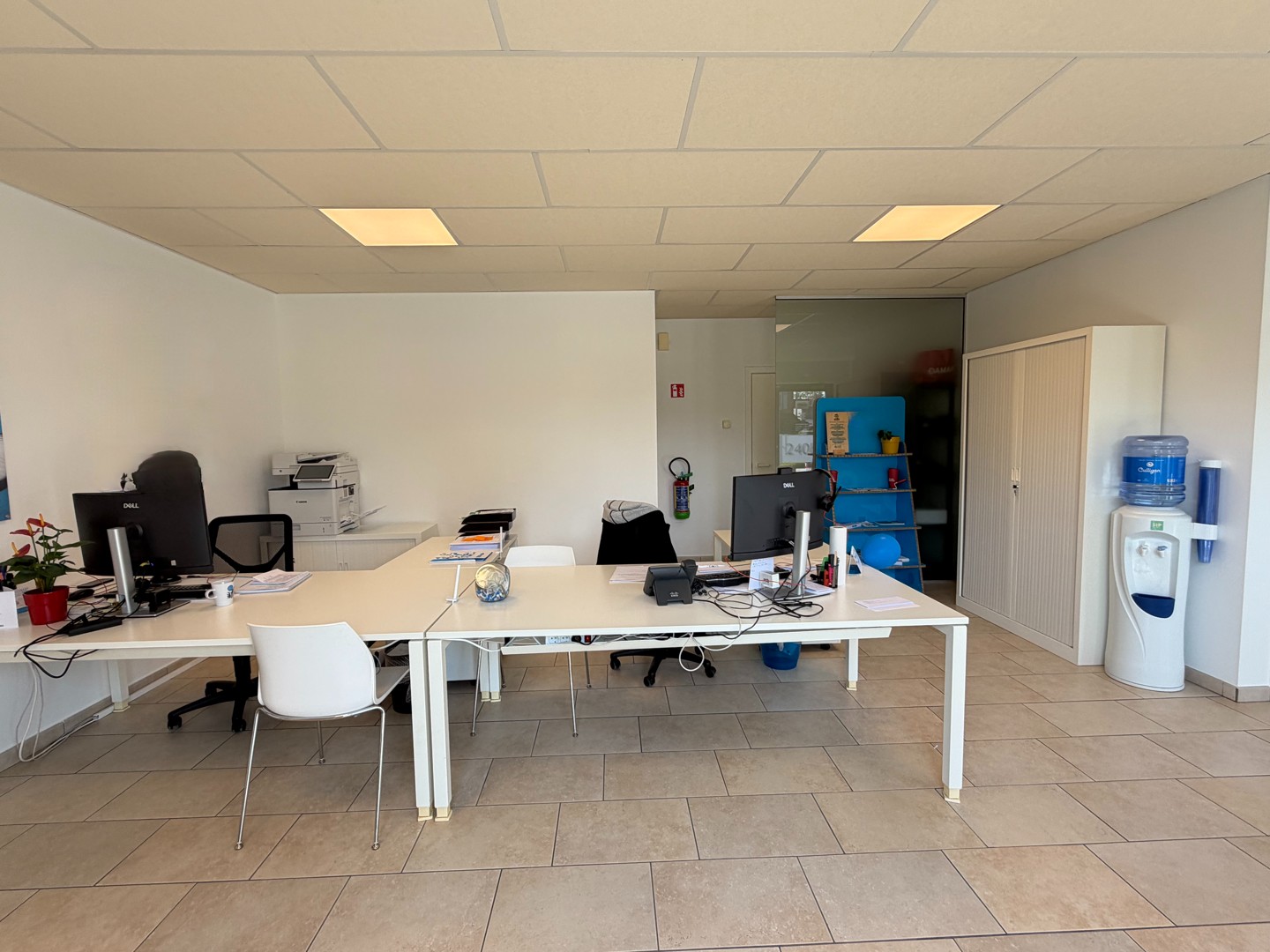 Te Huur : Handelspand op toplocatie langs belangrijke invalsweg van Brugge - foto 5