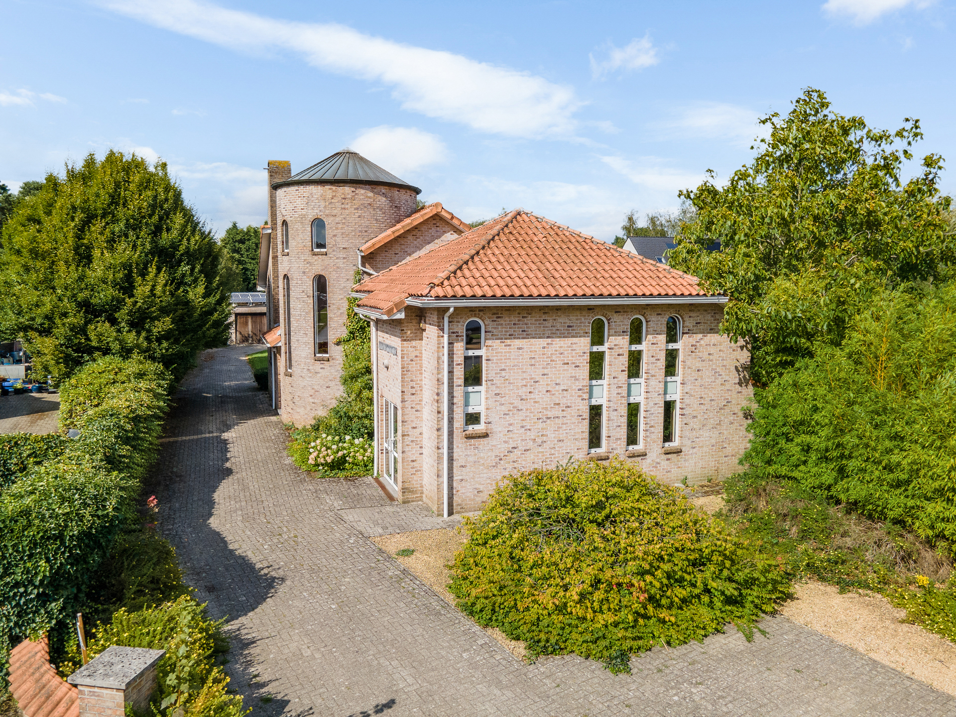Gezinswoning met kantoor en prachtige tuin te Vosselaar.  - foto 2