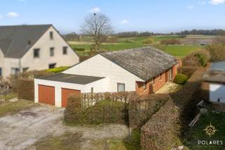 Open house day April 9 - register via www.polares.euThis bungalow, located on a spacious plot of 17.2 acres in Holsbeek, offers a lot of...