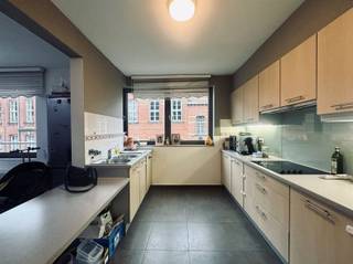 Dit appartement is gelegen op de eerste verdieping. U beschikt over een knus terras, persoonlijke berging op het gelijkvloers en...