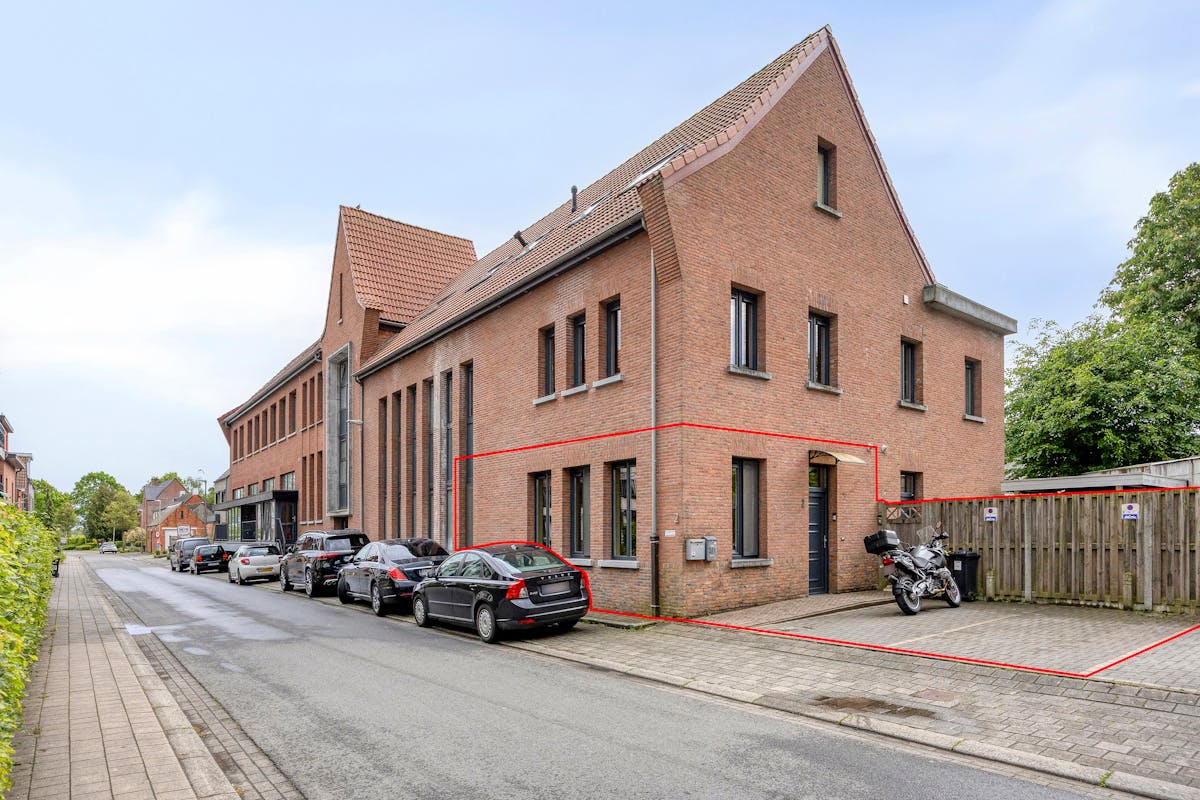 Modern ground floor apartment in the center of Essen! - photo 1