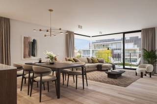 Ontdek Residentie Océane, een exclusief nieuwbouwproject aan de Zeelaan in Koksijde. Deze stijlvolle residentie in villastijl combineert comfortabel wonen met een toplocatie nabij De Hoge Blekker en het bruisende centrum.<br /><br />Dit hoekappartement op de tweede verdieping biedt 96 m² bewoonbare oppervlakte en een terras van 14 m².<br /><br />Indeling: Inkomhal met vestiairemogelijkheid | Lichtrijke leefruimte met toegang tot terras | Open keuken met Bora-keukeneiland | Badkamer met inloopdouche en dubbele lavabo | Afzonderlijk toilet | Berging met aansluiting voor wasmachine en droogkast | Twee volwaardige slaapkamers met terras.<br /><br />Voorzieningen: Ruime parking, afgesloten bergingen en een verticaal fietsparkeersysteem. Aankoop van een parkeerplaats + berging is verplicht.<br /><br />Dit appartement wordt afgewerkt met vloerverwarming, een warmtepomp en zonne-energie, regelbaar via Smart Building Technology. De tijdloze architectuur, persoonlijke afwerking en stijlvolle details maken dit een unieke woonkans.<br /><br />Wonen in Océane betekent stijlvol en comfortabel leven in een groene en bruisende omgeving.