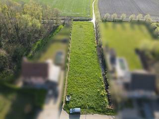 Deze bouwgrond zonder bouwverplichtingen is residentieel gelegen in een rustige buurt met open zichten over de Middelburgse polders.Het perceel heeft...