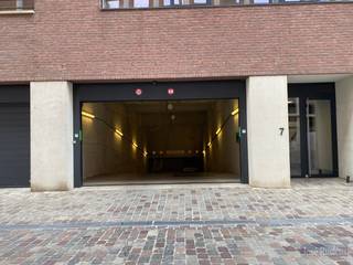 Garage à louer à Louvain