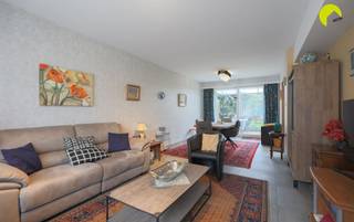 ²Maison spacieuse (162m ) qui est située au centre avec un jardin ensoleillé et un garage !La maison est idéalement située près du centre d'Hoboken...