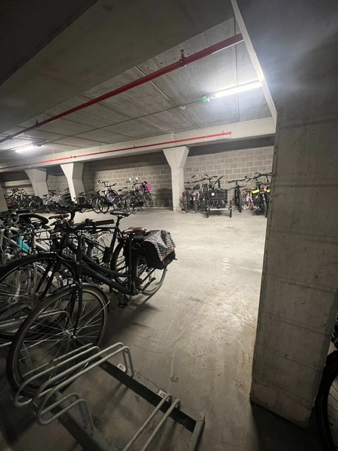 Te koop: Ruime parking + 2 fietsplaatsen in Strijpensveld, Lier - Perfecte oplossing voor uw voertuig en fiets! - foto 5