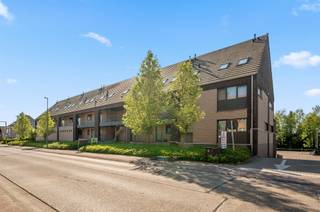 Instapklaar duplex appartement met 3 slaapkamers in hartje Betekom Dit prachtige duplex appartement is ideaal gelegen in het centrum van Betekom, met...
