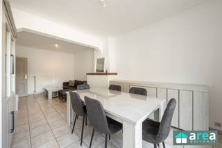 Instapklaar éénslaapkamer appartement te Deurne-Zuid, meer bepaald in de wijk Eksterlaar. Het appartement is gelegen op de eerste verdieping van...