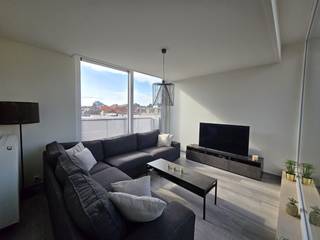 Ontdek dit instapklaar duplexappartement op een topligging in Nieuwpoort-Bad, op wandelafstand van het strand, de winkels en het openbaar vervoer.Het...