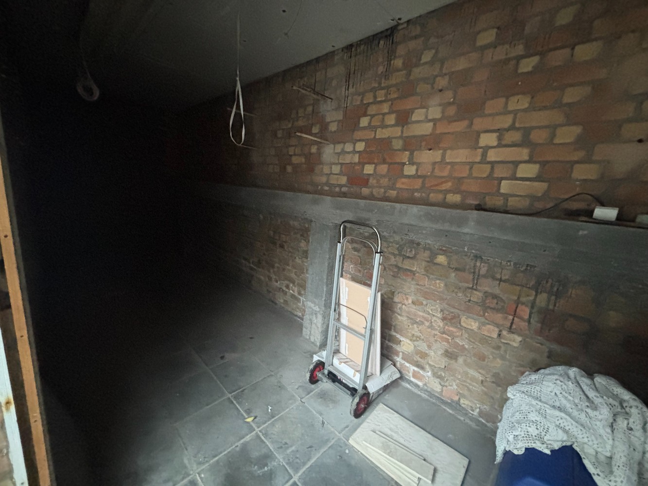 Spacious above-ground storage space for sale near the Zeedijk! - photo 3