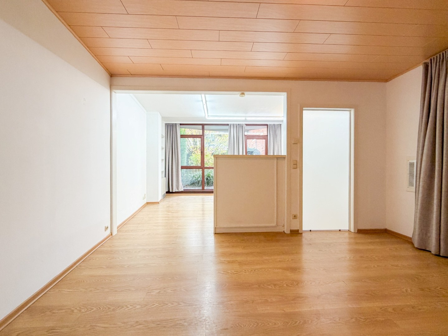 Appartementsgebouw: 6 appartementen, centrum Torhout, interessant investeringspand! - foto 4