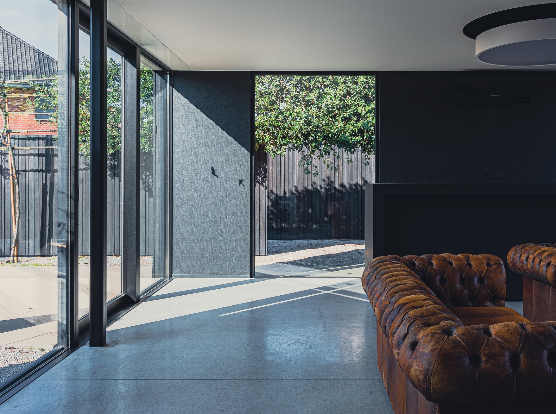 Handelspand + woning op uiterst commerciële locatie. - foto 3