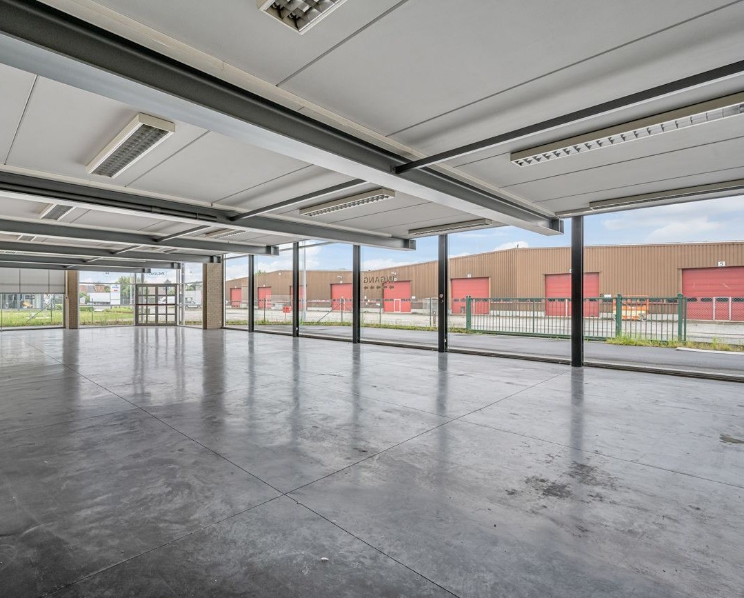 Commercial à louer à Meulebeke - photo 2