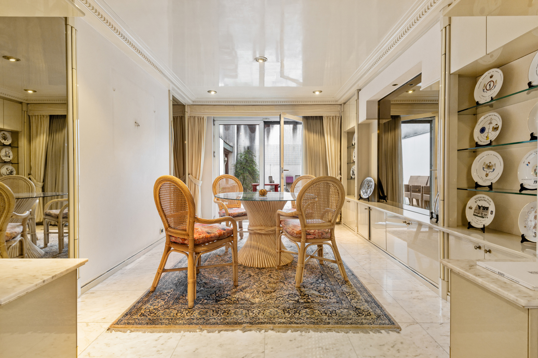 Indrukwekkend handelshuis met tijdloze 80’s elegantie - foto 3