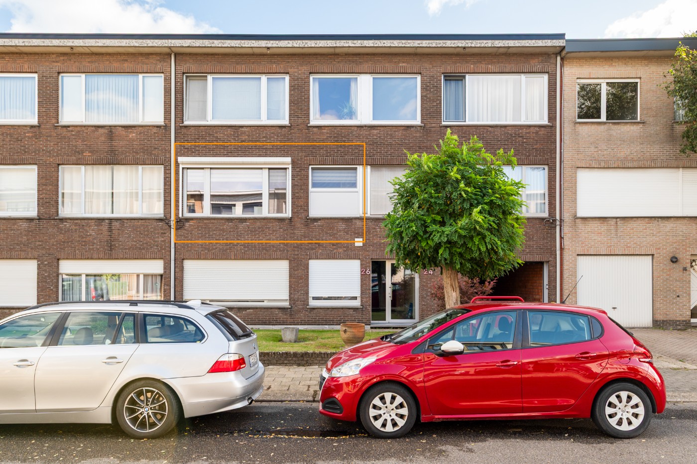 Instapklaar app. op 1e verd. met 2 slpk., balkon en garagebox - foto 1