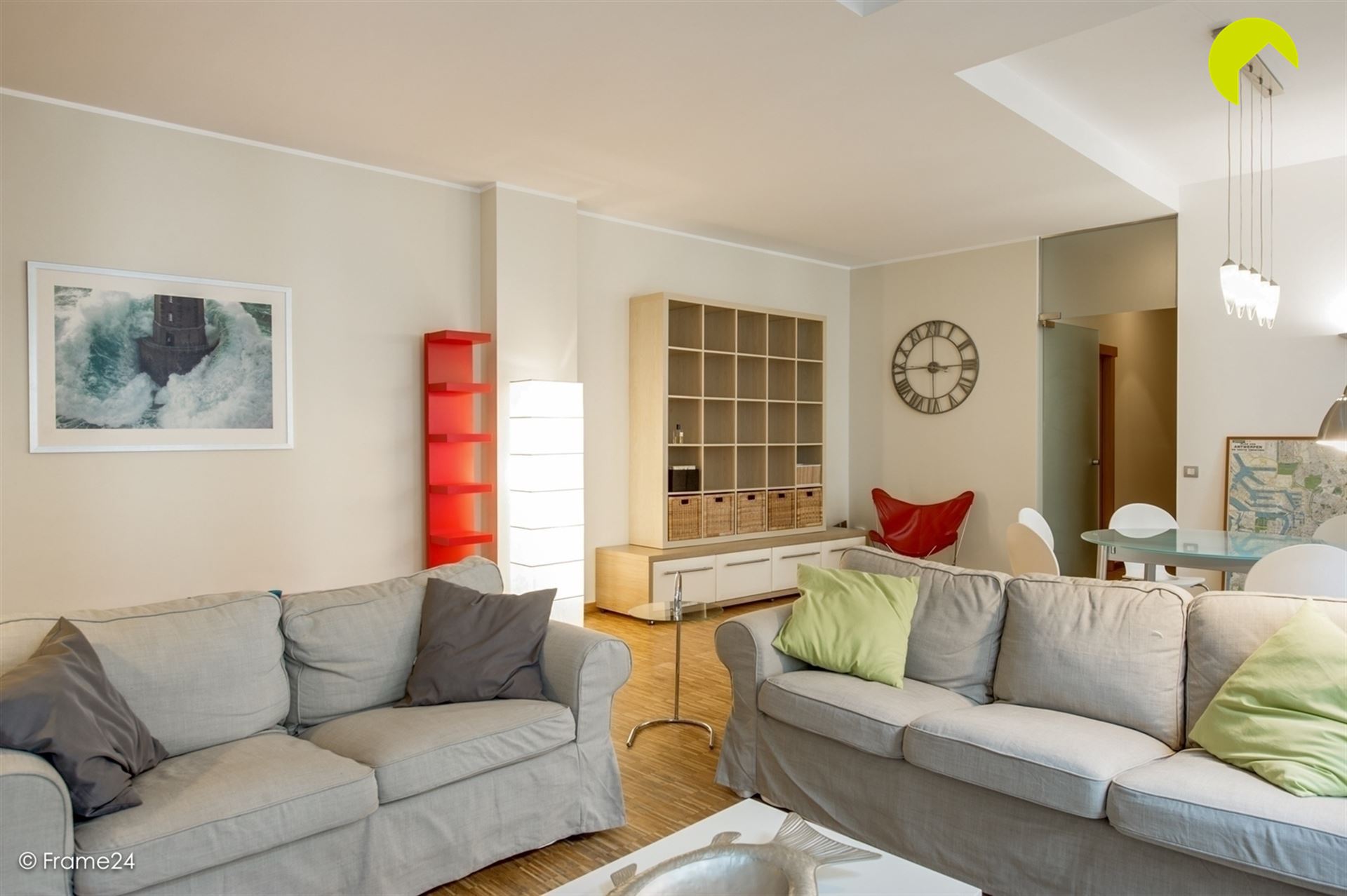 Ruim en licht appartement in het hart van 't stad! - foto 4