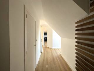 DESTELBERGEN - Are you looking for a two-bedroom apartment with lots of light and garage box for rent in Destelbergen center?Then this apartment...