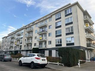Residentieel gelegen appartement in Mechelen-Noord met een bewoonbare opp van 68m².Het appartement omvat een inkomhal met vestiaire, living met...