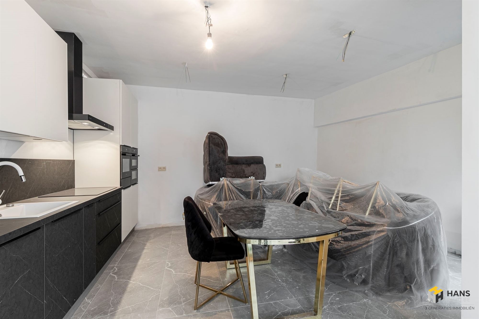 Gerenoveerd woonhuis (248 m²) met garage en magazijn in Bornem - foto 3