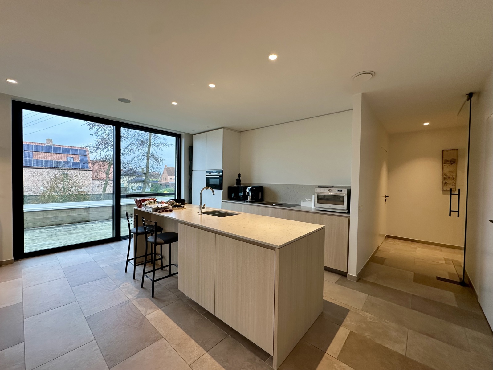 Uiterst rustig gelegen luxe-appartement (3 slpks) mét dubbele garage in afgesloten domein - foto 4