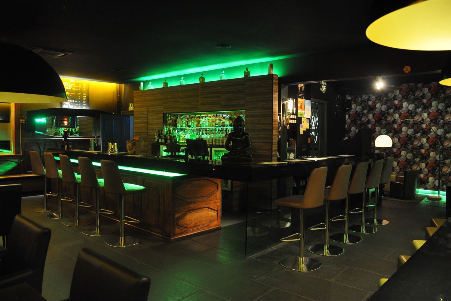 Handelspand met woonst en app. op toplocatie te Putte - foto 5
