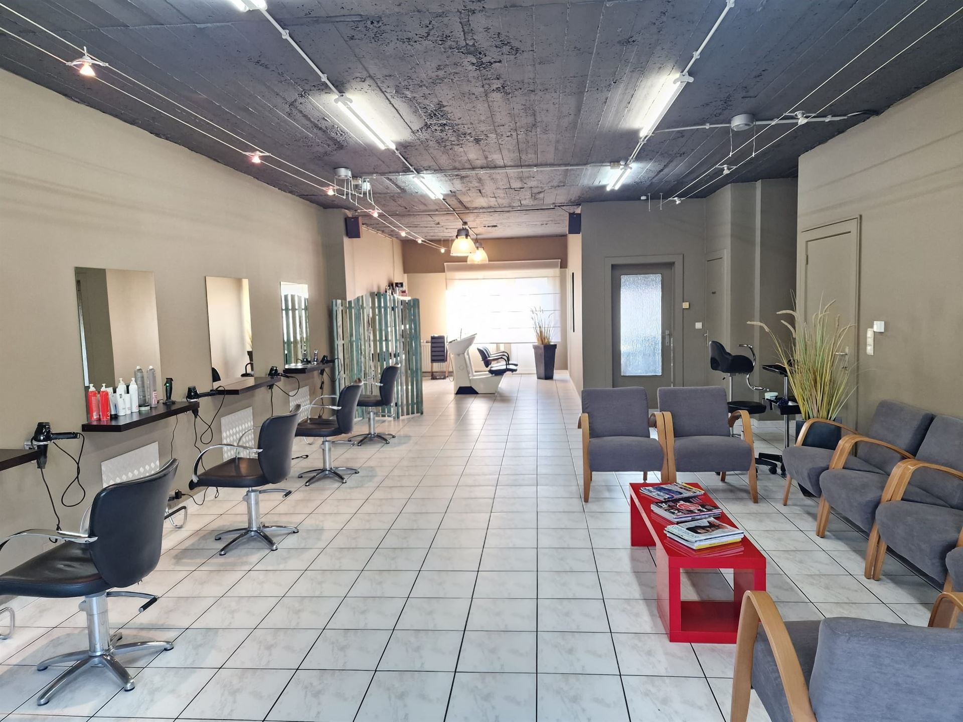 Commercial for rent in Duffel - photo 4