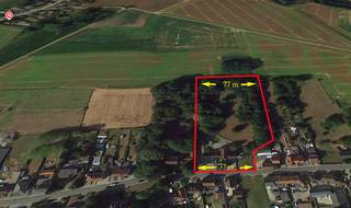 ° only 9 km drive to LEUVEN and Research Park HAASRODE<br />° 14 km AARSCHOT and 20 km DIEST<br />° UZ Pellenberg at 7 km<br />° Winge Golf Club at 5 km<br />° BRUSSELS at 25 min (outside rush hour)<br /><br />° schools, shops, public transportation, etc. within walking distance<br />---------------------------------------------------- ----------------------------------<br />* beautiful <strong> VILLA + OFFICES </strong> ( or extra living space)<br />* beautiful grounds <strong> 1.27 hectares </strong> (12,700 m2) - meadow-park-ornamental garden<br />* in front PARKING for +/- 15 cars<br />---- -------------------------------------------------- --------------------------------<br />* asking price <u>€ 990,000</u> = in case of share acquisition<br />(with the benefit of a tax-deductible loss of +/-€133,000 and 0% registration fees)<br />* asking price <u>€ 1,250,000</u> in case of purchase via registration fees of 3% or 10%<br /><br />---------------------------------------------------------------------------------------<br />* <strong>870 m2 of living space, of which 170 m2 are offices</strong><br />* office space perfectly usable as living space<br /><br /><u>STREET level </u>:<br />* <strong> 170 m2 office space </strong><br />---> separate entrance<br />---> various office spaces<br />---> kitchen<br />---> sanitary<br />---> archive<br /><br />* 2 separate GARAGES<br />------------------------------------ --------------------------------------------------<br /><u>level GARDEN (252 m2) </u> (also access without stairs):<br />* large hall<br />* fully equipped KITCHEN (16 m2)<br />* separate <strong>DINING ROOM</strong> (22 m2)<br />* cozy LIVING (42 m2) with fireplace<br />* 2nd LIVING (30 m2) with fireplace<br />* private office space or 3rd LIVING room (57 m2)<br />* VERANDA (24 m2) facing south<br />----------------- -------------------------------------------------- -------------------<br /><u>level GARDEN +1 </u>:<br />* 6 large ROOMS (18 to 36 m2)<br />* 2 BATHROOMS<br />----------------------------------------- ---------------------------------------------<br />ATTIC ( 80 m2):<br />* access with a fixed staircase<br />* fully convertible<br />----------------------------- -------------------------------------------------- -------<br /><strong>beautiful GARDEN / PARK </strong>:<br />* fully fenced<br />* partially MEADOW / PARK<br />* detached PERGOLA<br />* <strong> SWIMMING POND </strong><br />* detached <strong> outbuilding - hobby room </strong><br />* small open <strong> shed </strong><br />* permanent <strong> rear view </strong> of agricultural area<br />----------------------------------------------- ---------------------------------------<br />* perfectly maintained<br />* ideal house for large family and / or professional-private combination<br />* interesting PRICE / QUALITY!<br />-------------------------------------------------- ------------------------------------